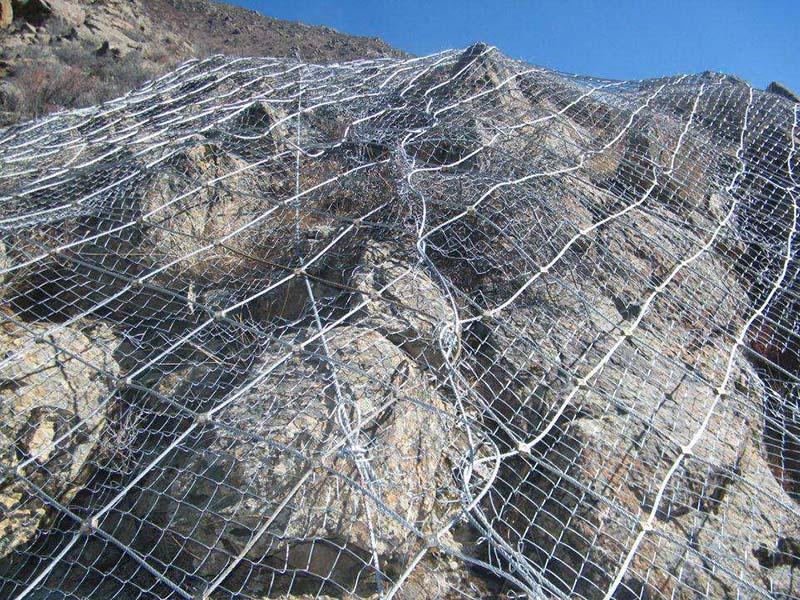 云南山體攔石防護網